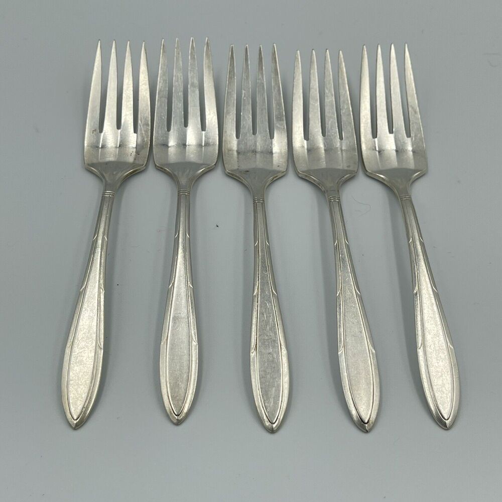 5 Nobility Plate REVERIE Oneida 6 1/4 in Vintage Salad Dessert Forks Replacement